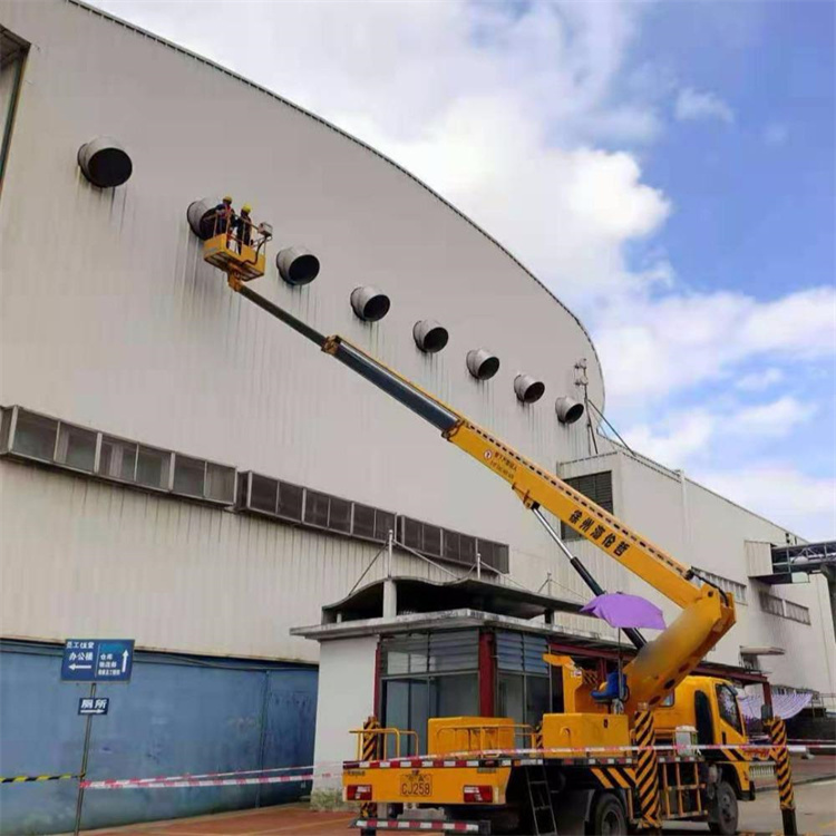 郭河镇高空作业车出租服务：专业广告牌安装解决方案