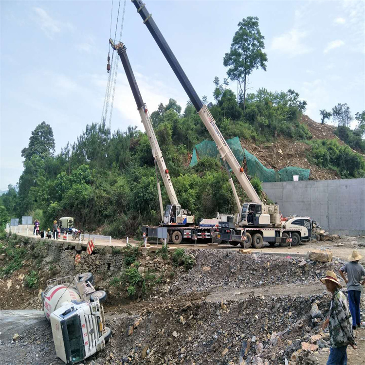郭河镇汽车掉沟里叫吊车救援要多少钱
